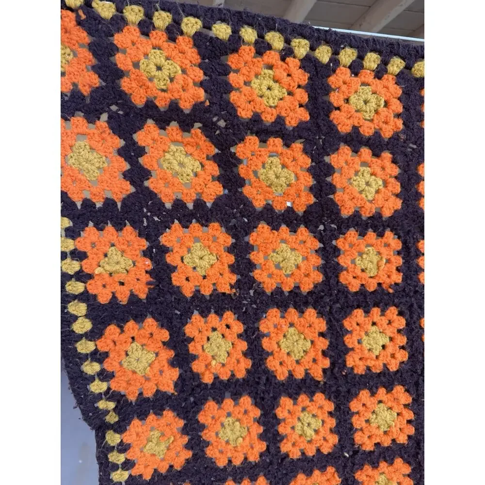 Granny Square Throw Blanket Crocheted AFGHAN Vintage 1970s -60